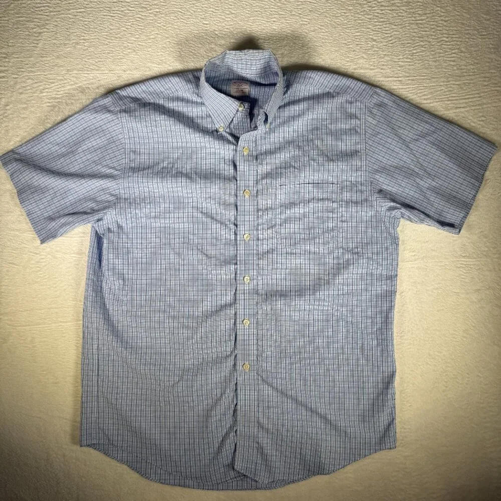Brooks Brothers Shirt Blue Plaid 346‎ Seersucker Short Sleeve Button Up Med